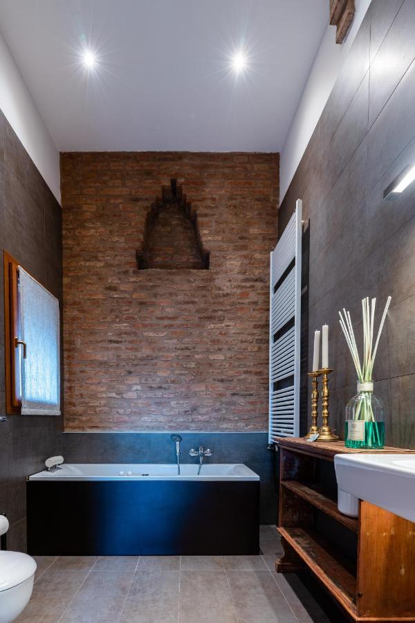 Apartmán Sacrati 39 Ferrara Exteriér fotografie